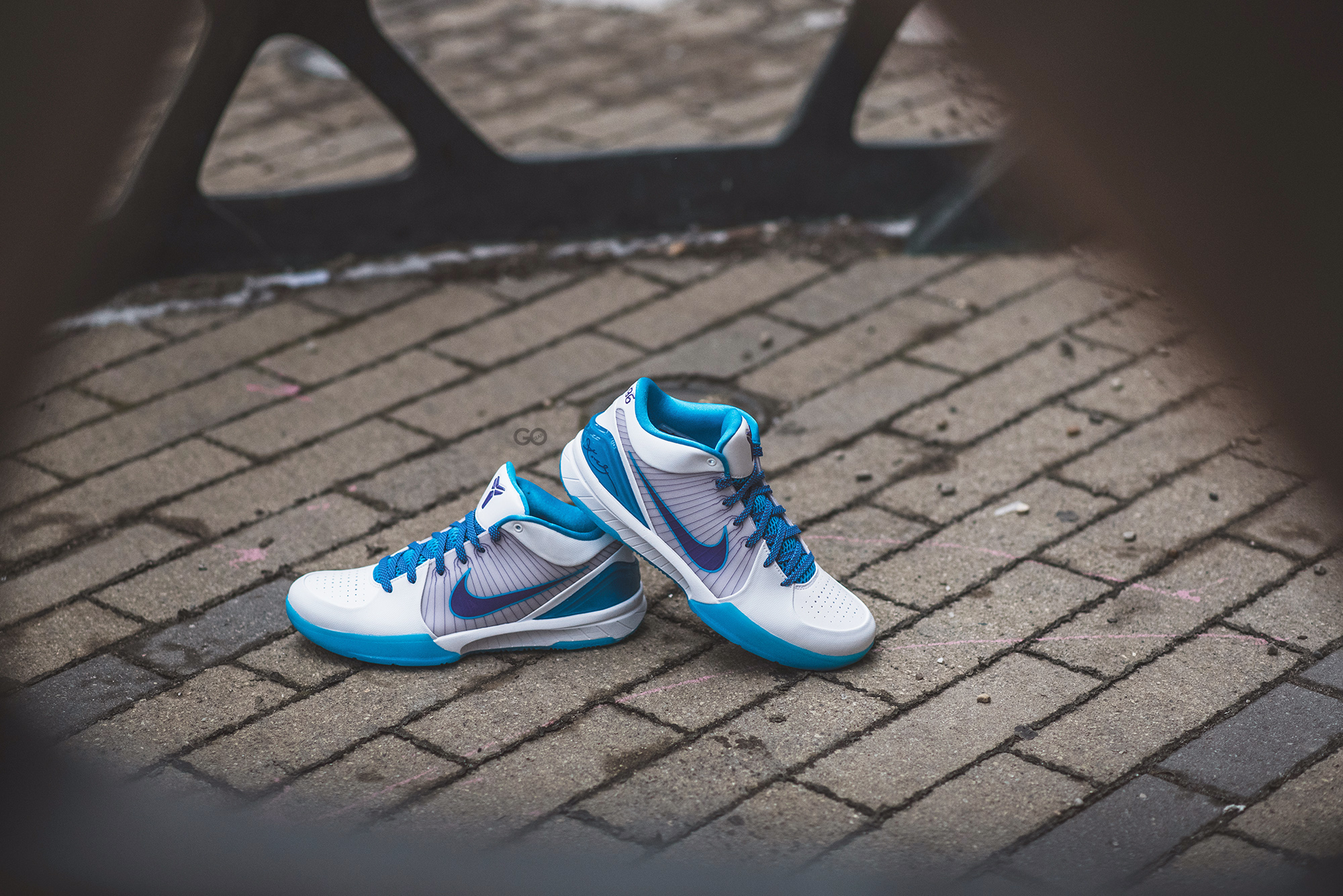 kobe 4 draft day on feet