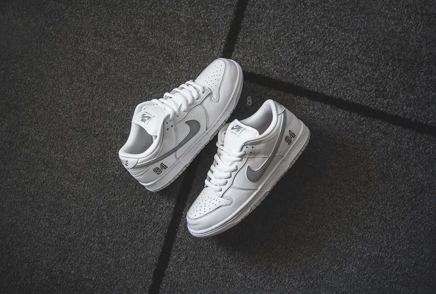 Supreme x Nike SB Dunk Low OG QS “White / Silver” Review – Sean Go