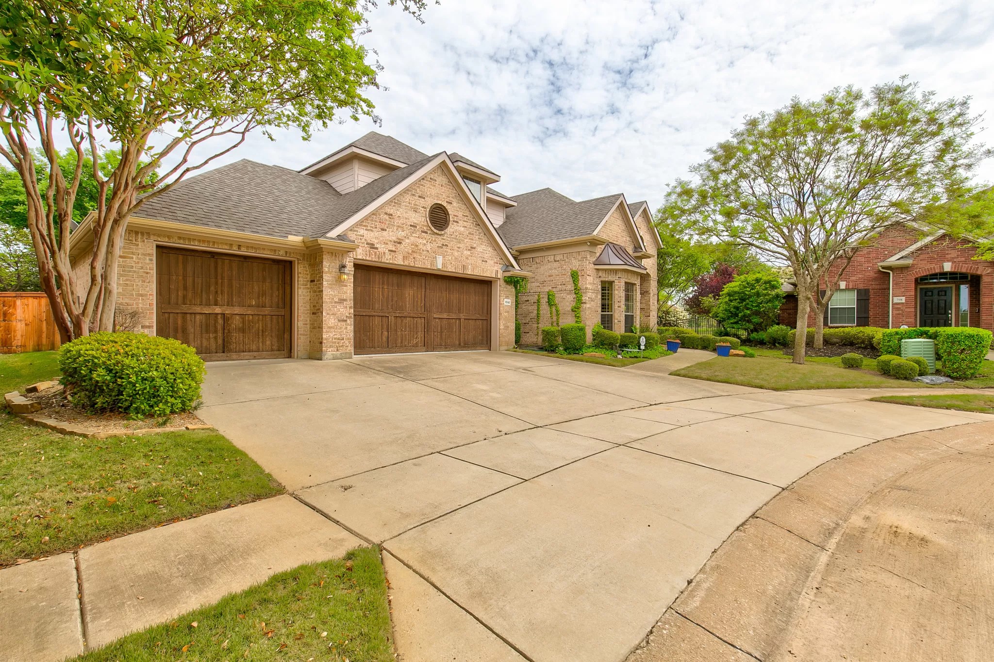 Homes on Thorne Drive in Lantana's Sonora Community - Seay Realty Group