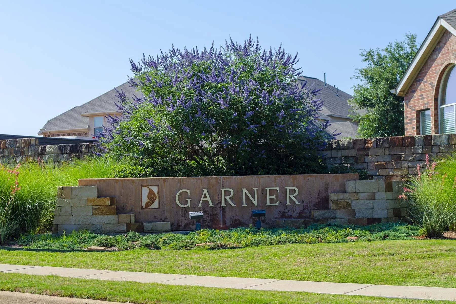 Garner Community entrance in Lantana TX