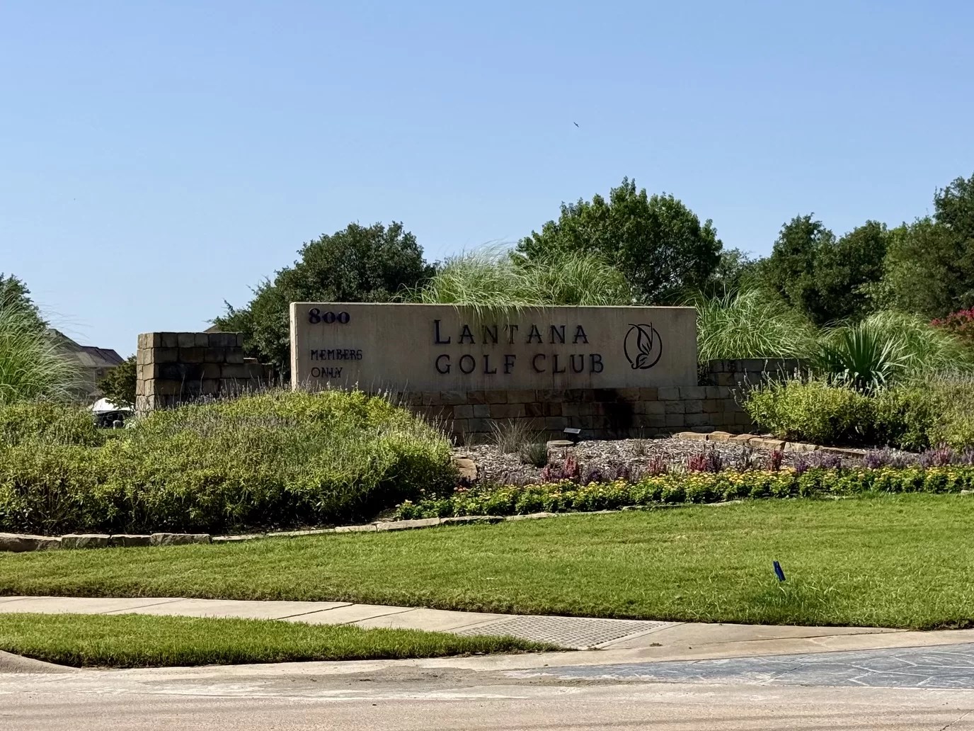 Lantana Golf Club entrance