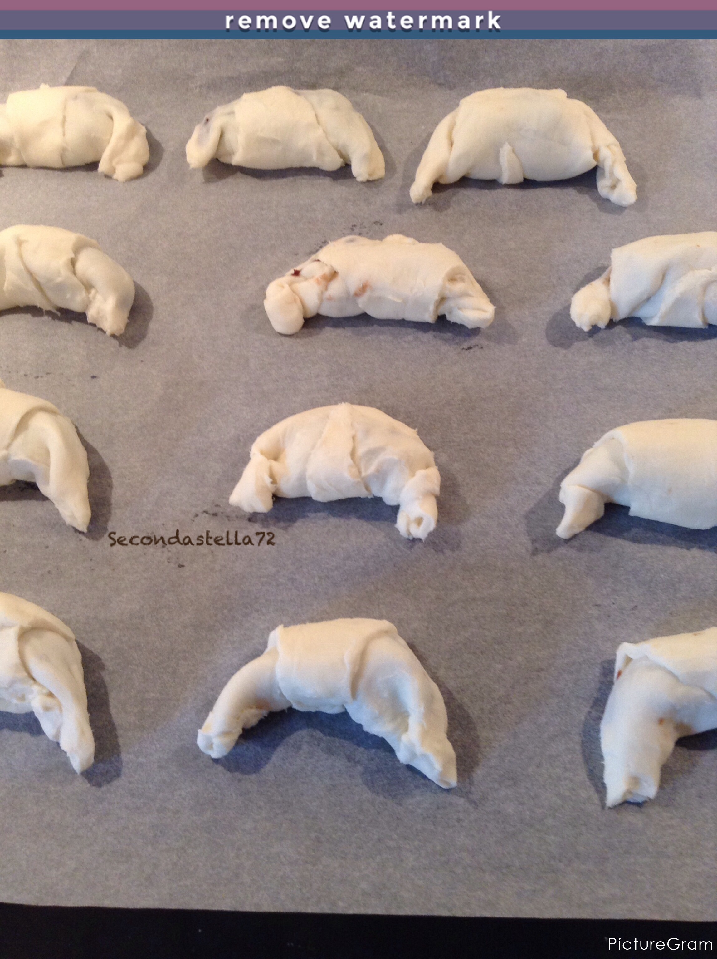 Briochine di pasta sfoglia