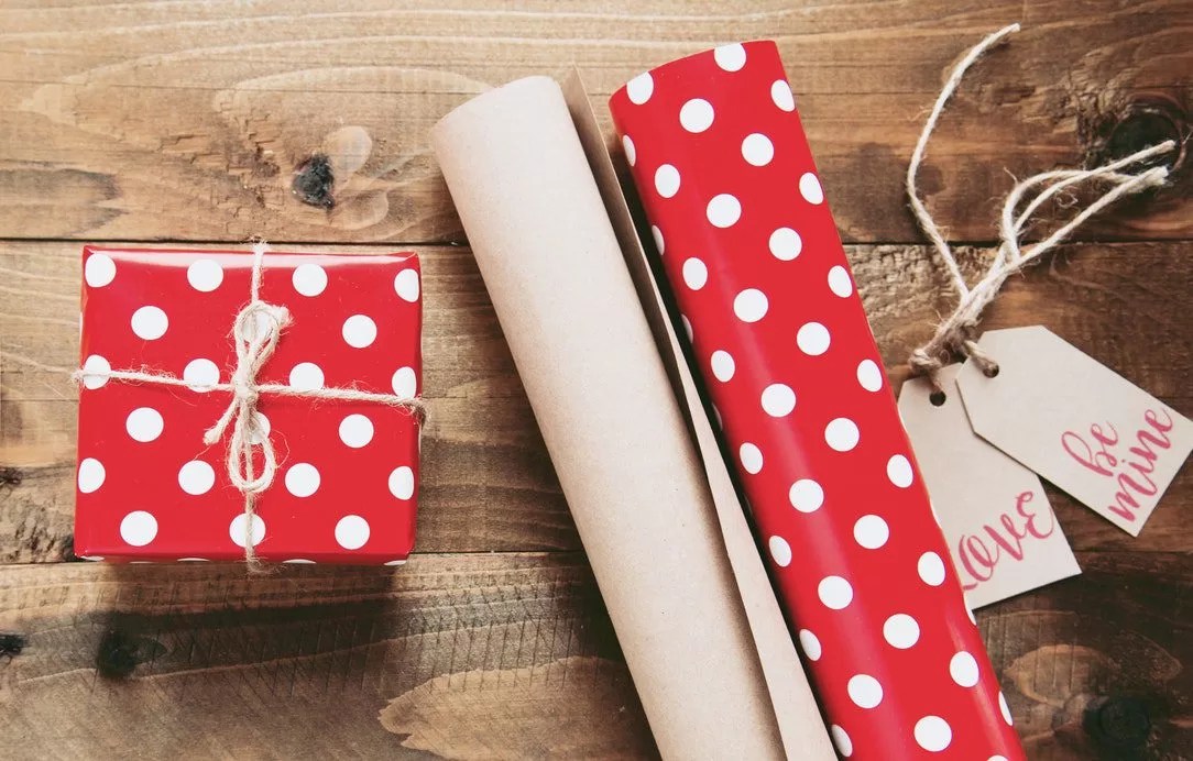gift wrapping