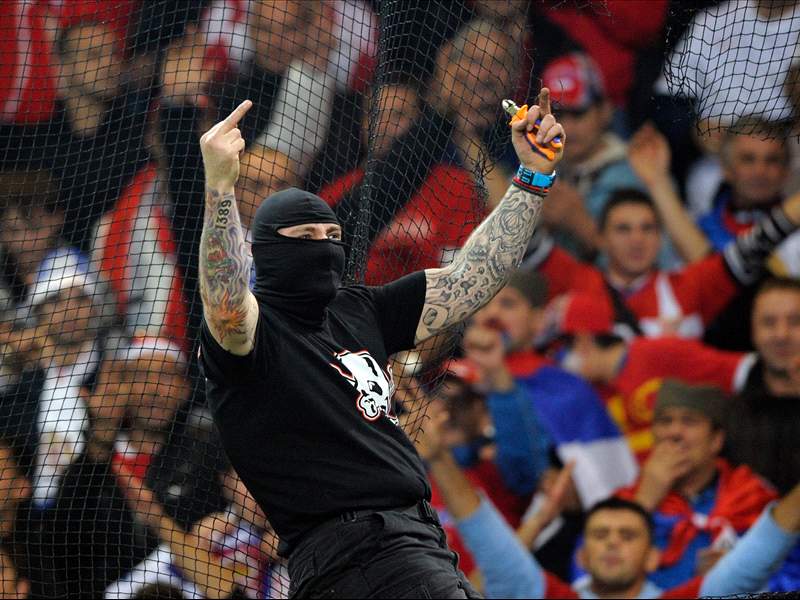Der Serbische Hooligan-Anführer In Genua Entschuldigt Sich: „Ich Habe Nichts Gegen Italien“ | Goal.com 600_x_800_jpg