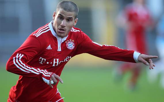 Deniz Yilmaz Alchetron The Free Social Encyclopedia Deniz Ylmaz Turkish footballer.