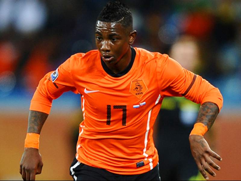 Fifa Ultimate Team Clint Dempsey Eljero Elia And Sebastian Giovinco In Totw Elia Eljero Elia FIFA 17 22 february 2017 - 13021987 29 years - OVR 77 - POTENTIAL 77.