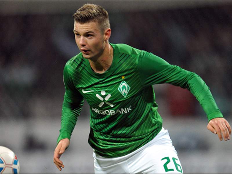 Florian Hartherz Pictures And Photos Getty Images Florian Hartherz is transferring from Wolfsburg to Werder Bremen as the 18-year-old defender signed a contract Wednesday afternoon until 2014.