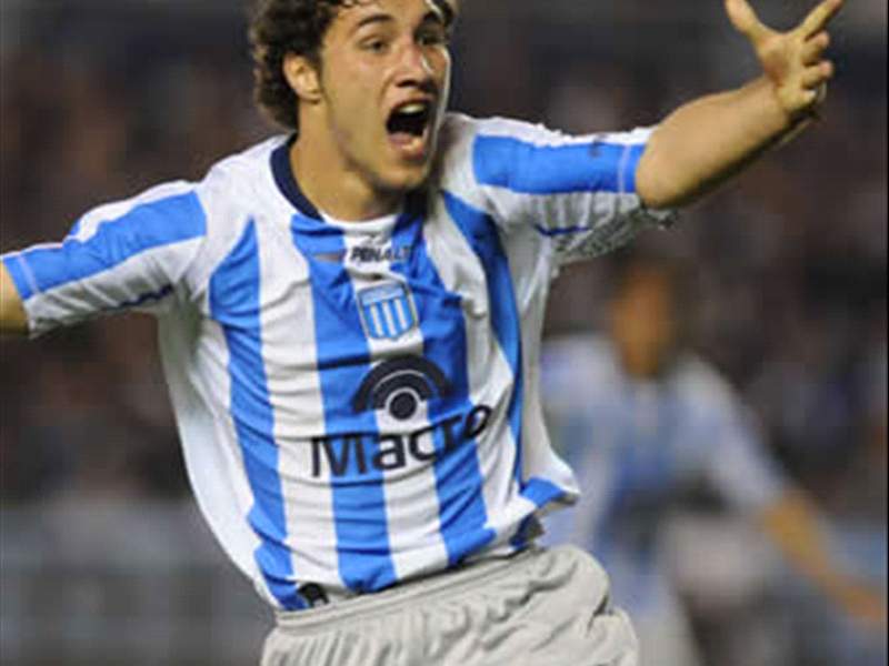 139 Franco Zuculini Photos And Premium High Res Pictures Getty Images As a defensive midfielder.