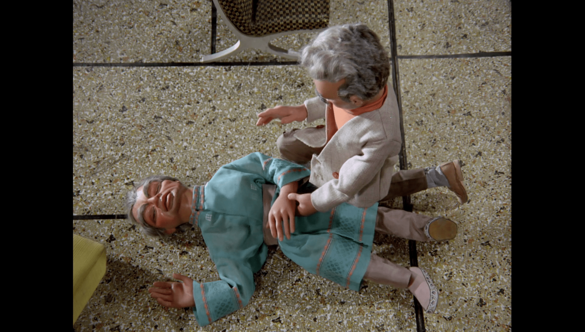 TrappedInTheSky00048