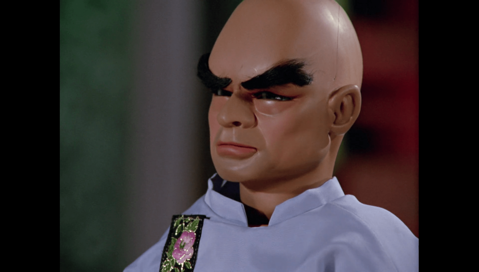 TrappedInTheSky00049