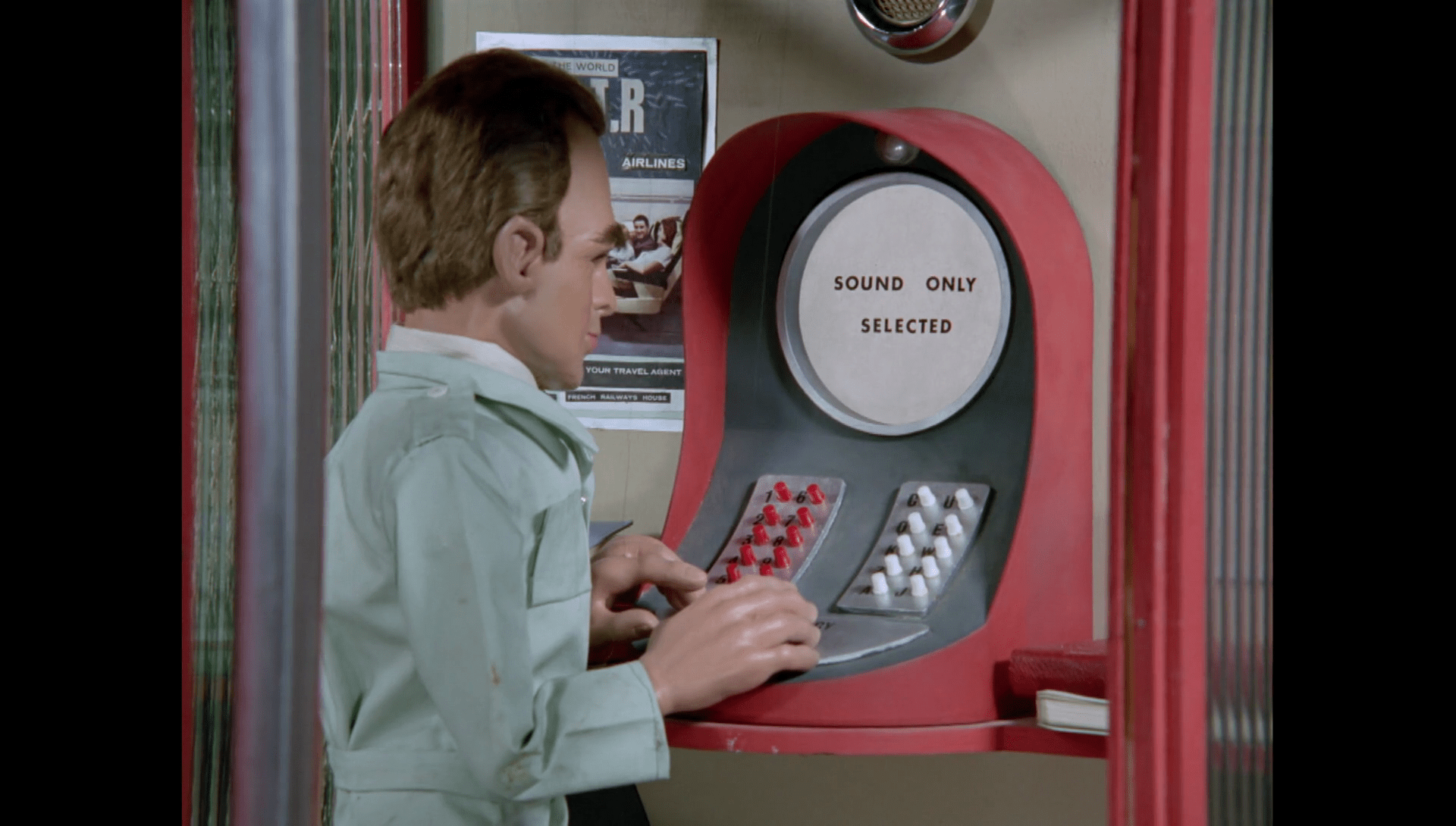 TrappedInTheSky00079