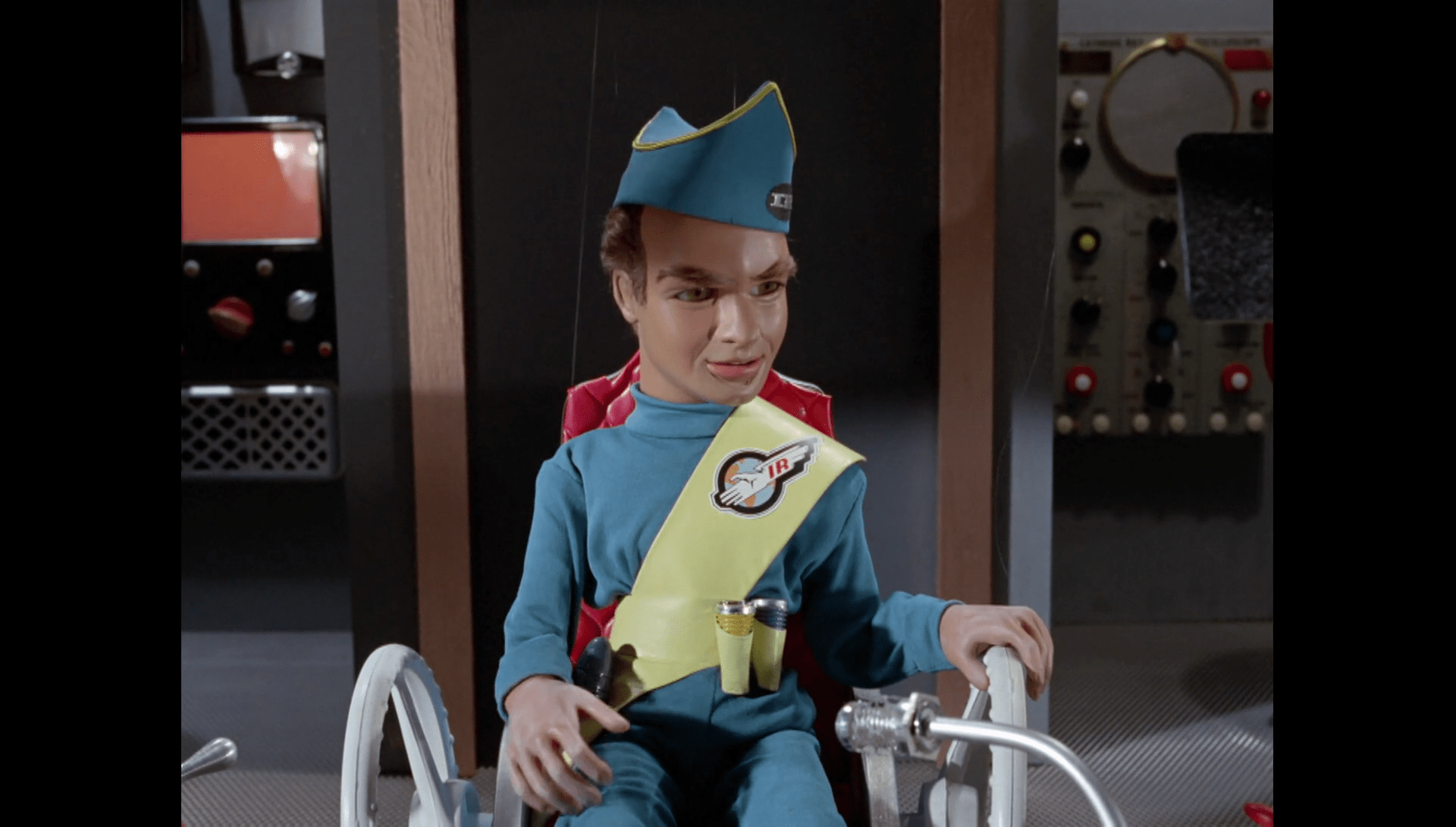 TrappedInTheSky00312