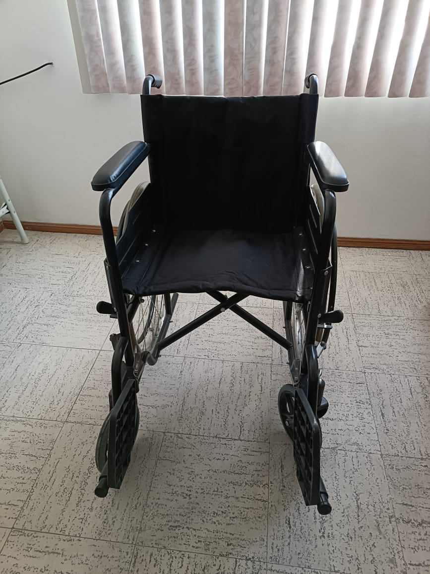 Silla de ruedas y silla de ducha para adulto