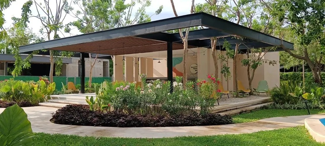 CASA TIPO TOWNHOUSE EN VENTA PRIVADA  SEREMOS RESIDENCIAL MERIDA YUCATAN