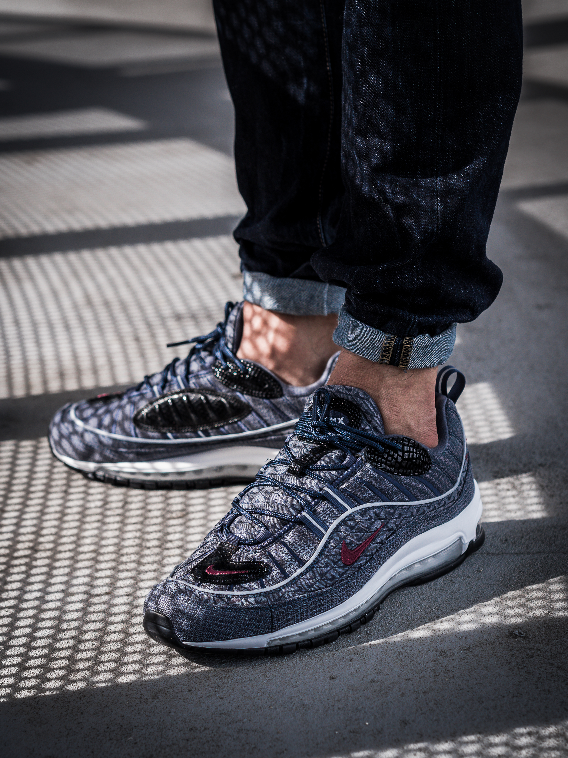 air max 98 thunder blue on feet