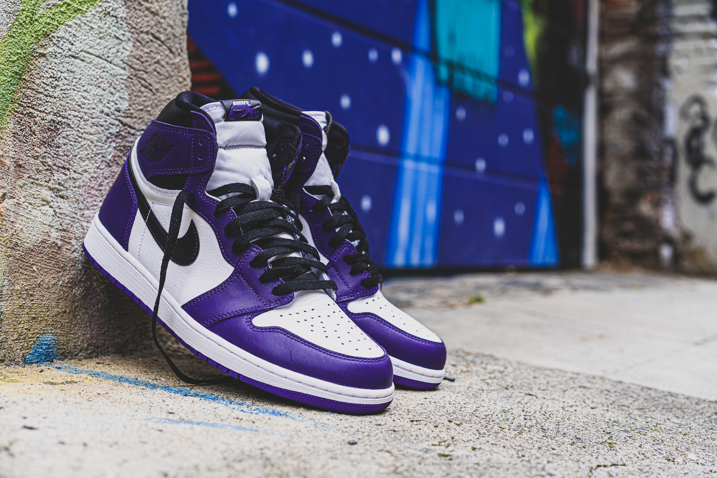 NIKE AIR JORDAN 1 RETRO HIGH \