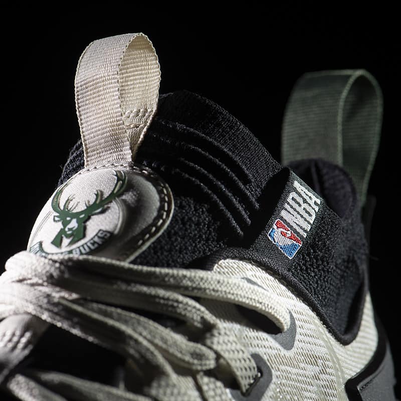 BUCKS