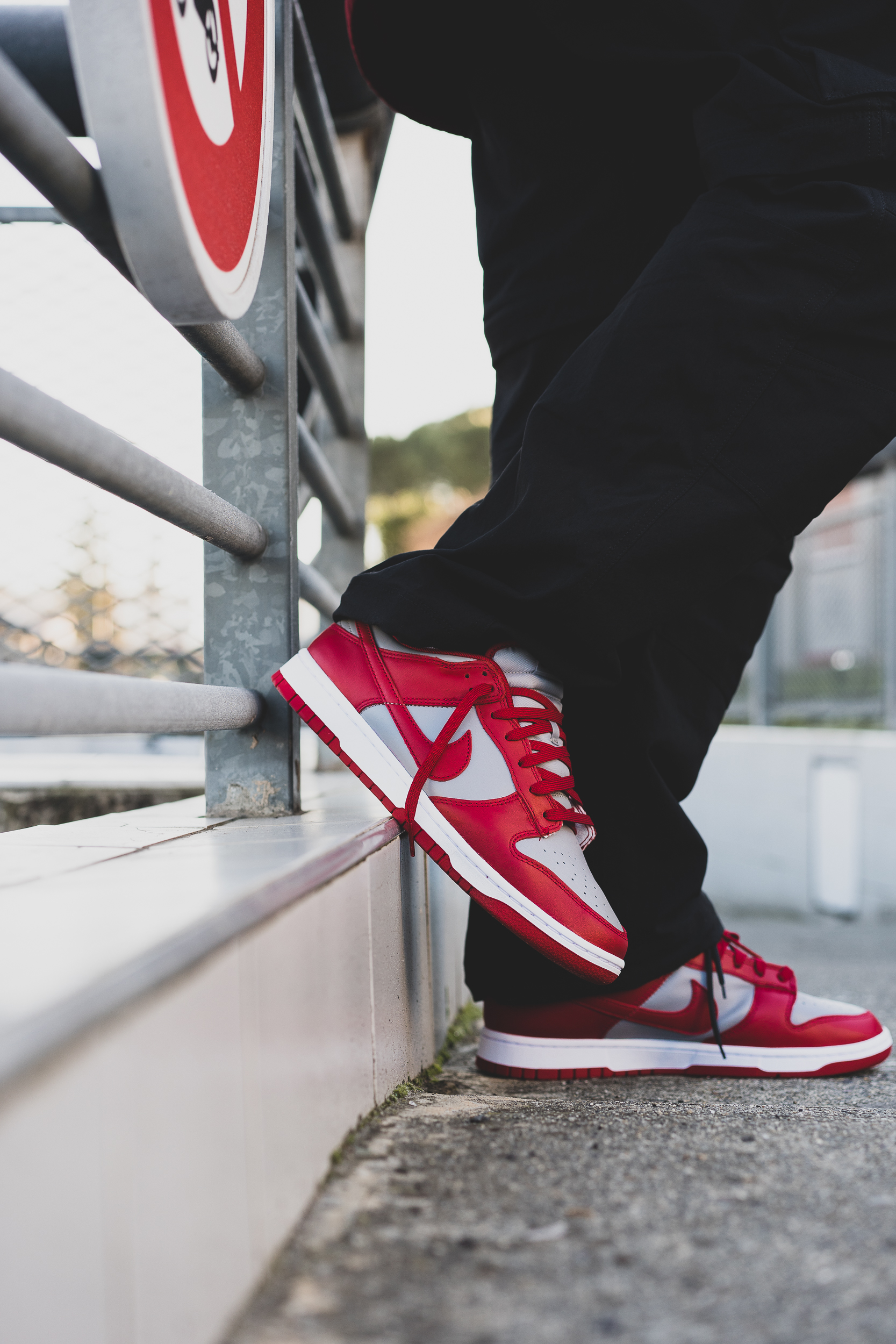 dunk low sp unlv on feet