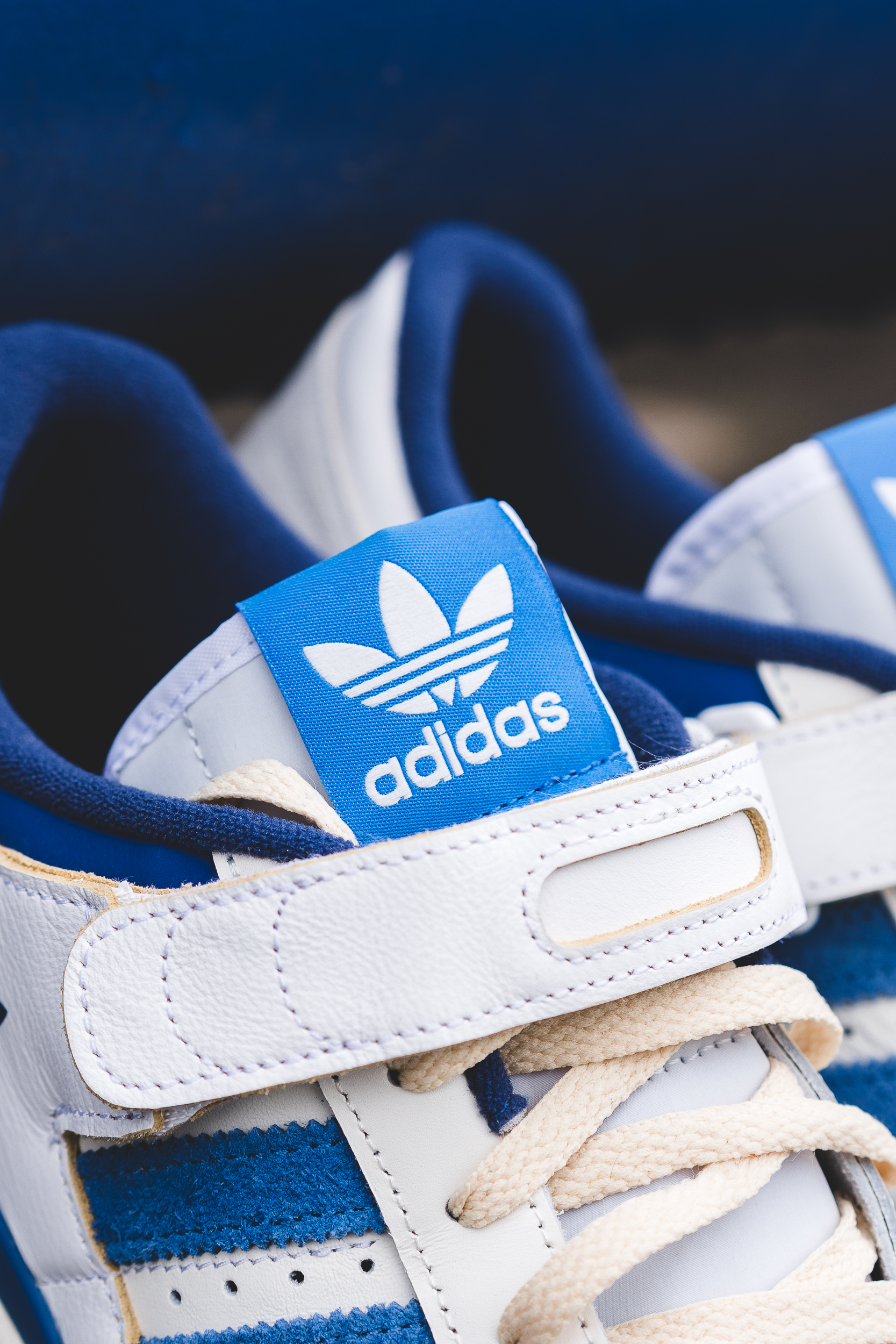 adidas forum 84 low og bright blue