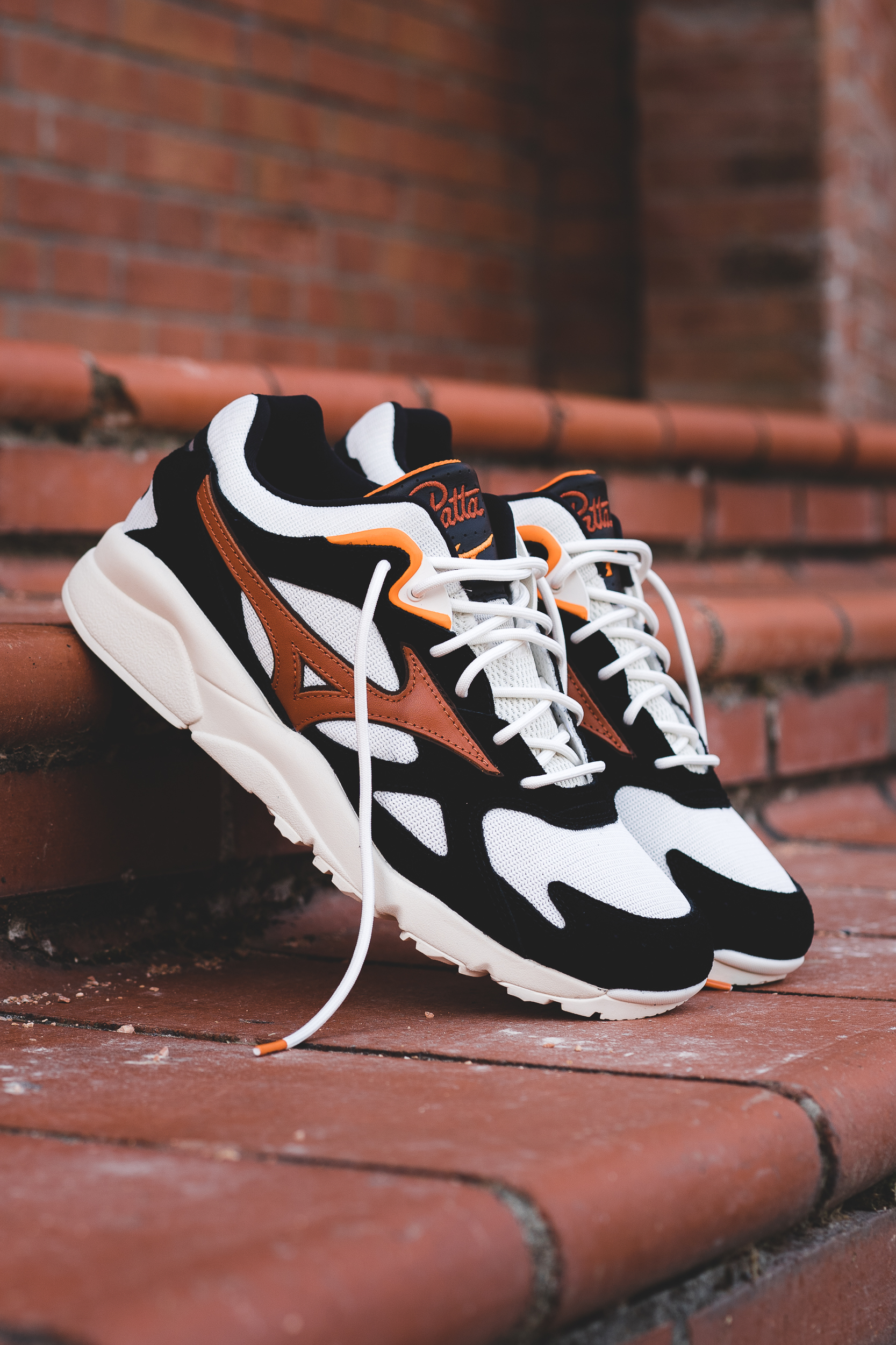 patta x mizuno sky medal