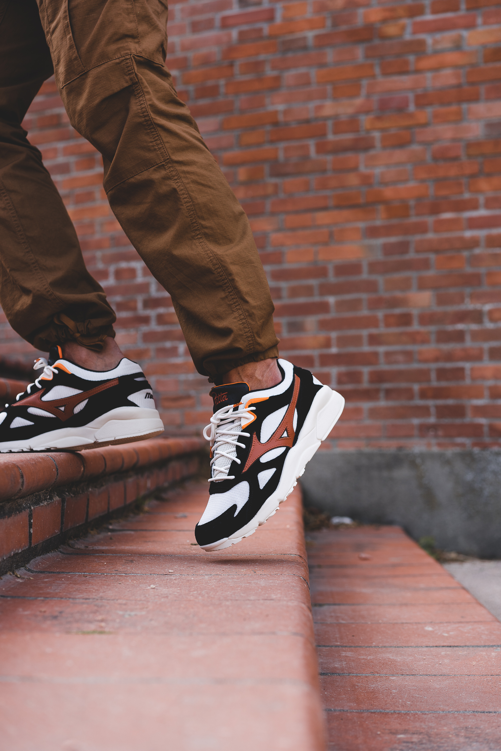 patta x mizuno sky medal
