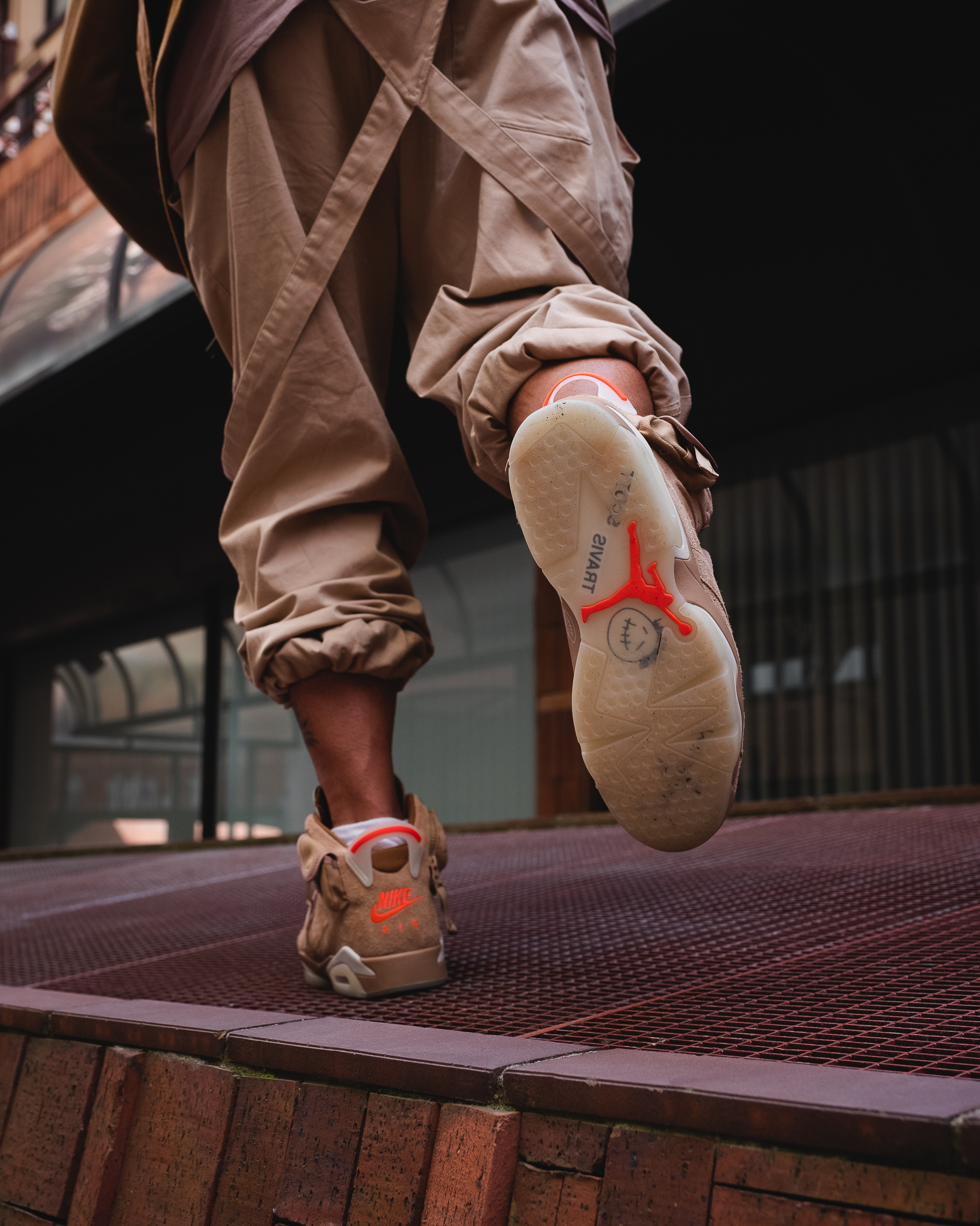 jordan 6 retro travis scott british khaki on feet