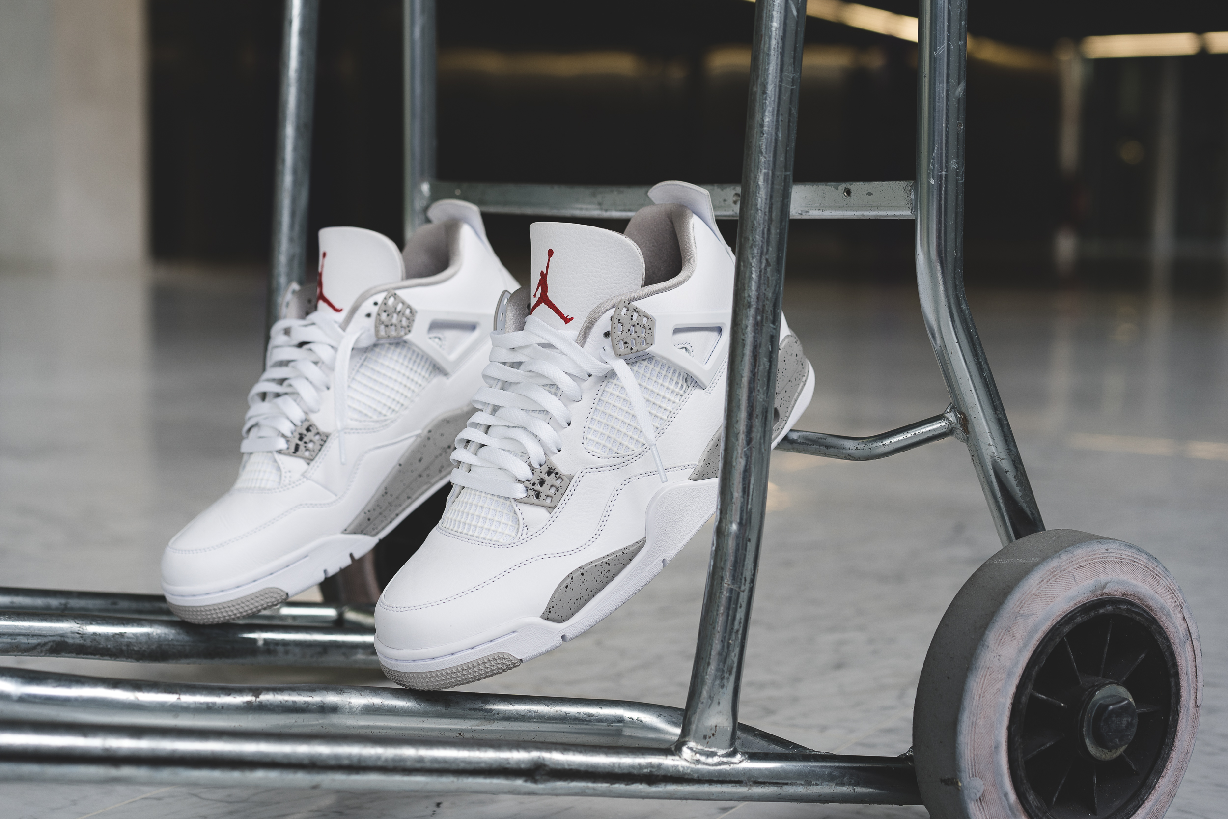 outfits for white oreo 4s