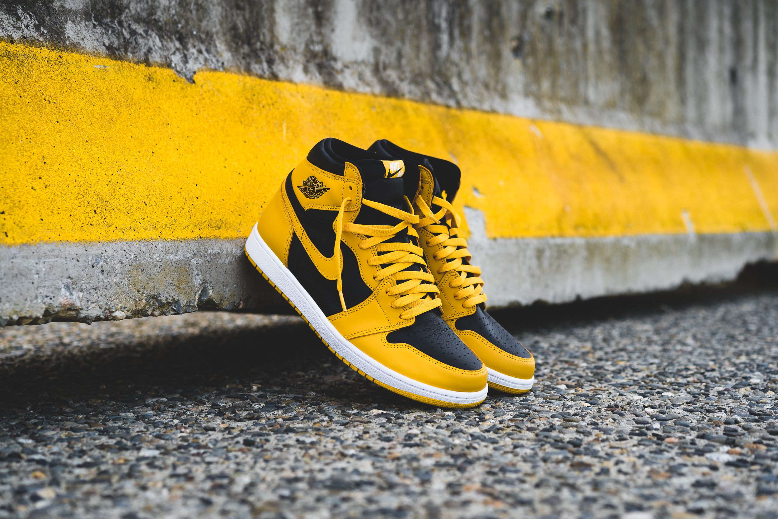 air jordan 1 pollen on foot