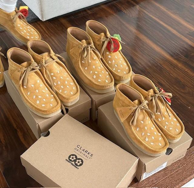Vandy The Pink x Clarks Wallabee 'Burger' - SELECTA BISSO