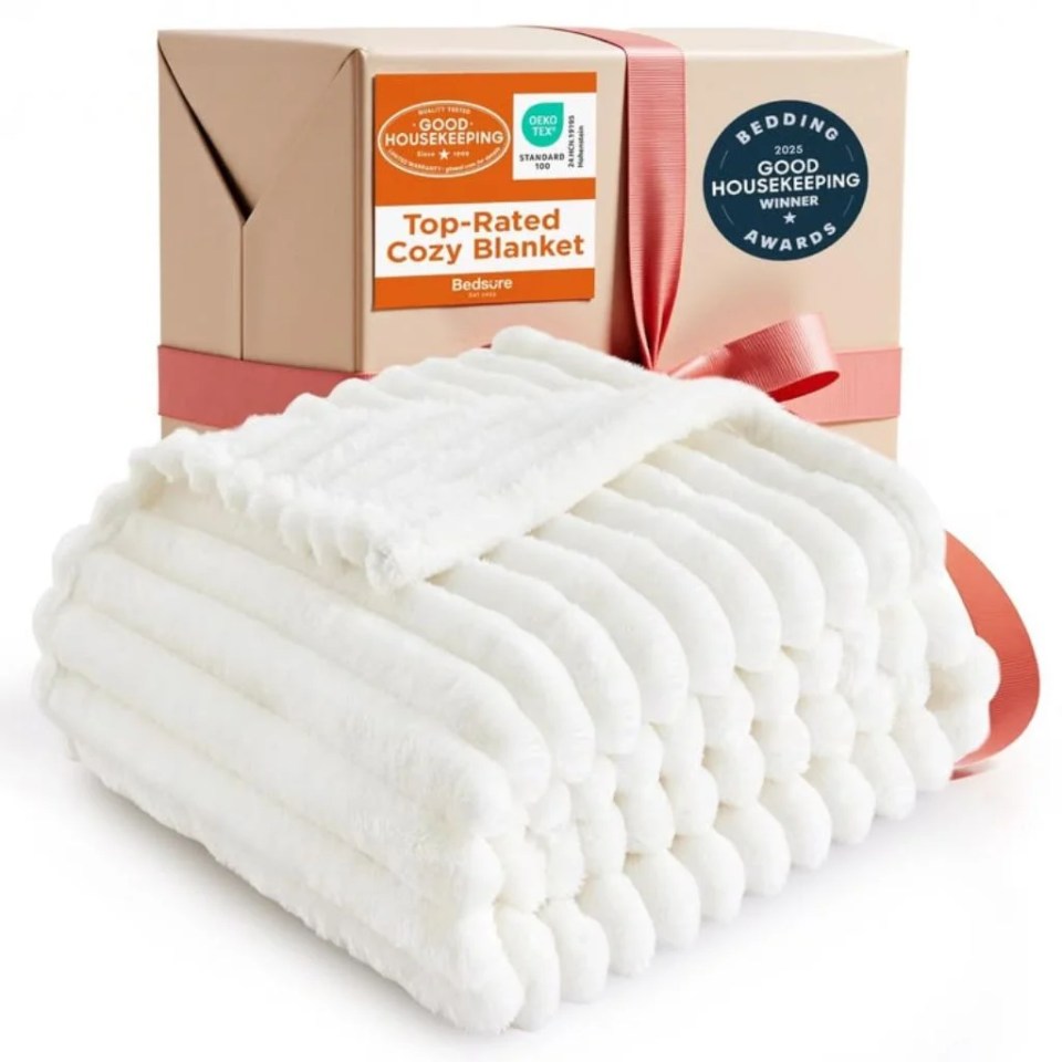 Bedsure GentleSoft White Throw Blanket 
