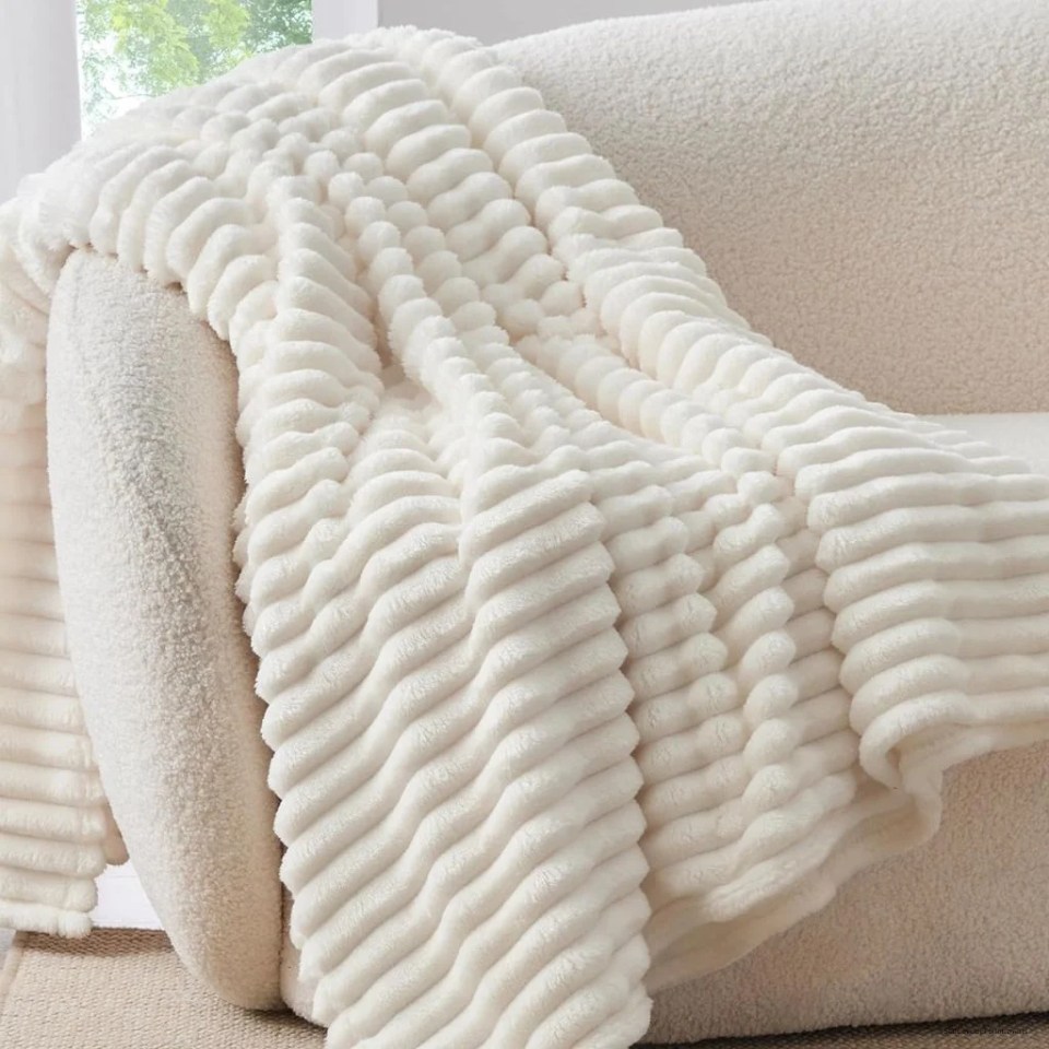Bedelite Fleece Throw