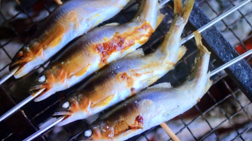 ブルーヴィラあなぶき「天然鮎の塩焼き」