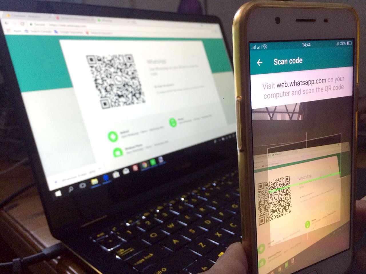 Laporkan akun facebook yang telah diambil oleh peretas di tautan facebook.com/hacked kemudian pilih opsi akun saya dibobol . Cara Ampuh Atasi Whatsapp Di Hack Selular Id