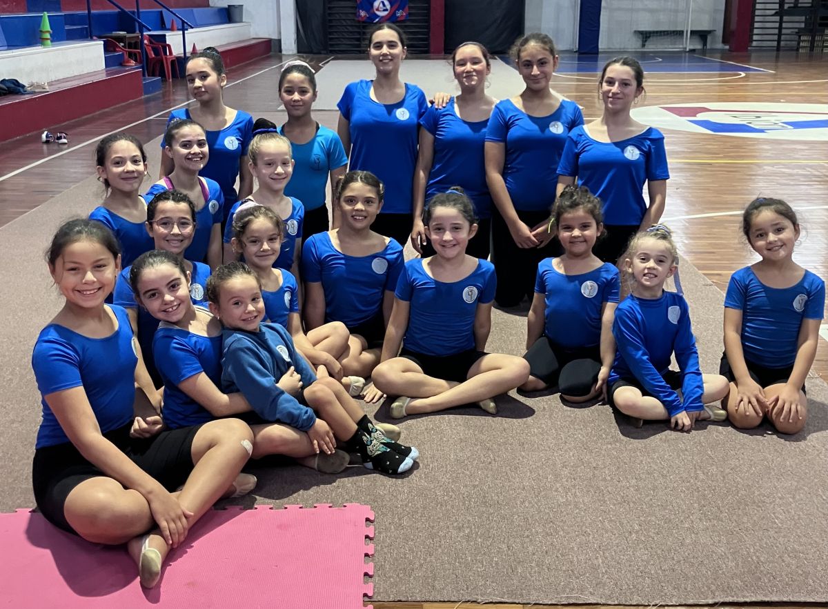 Gimnastas de Piriápolis lograron destacados resultados en torneo nacional de gimnasia rítmica