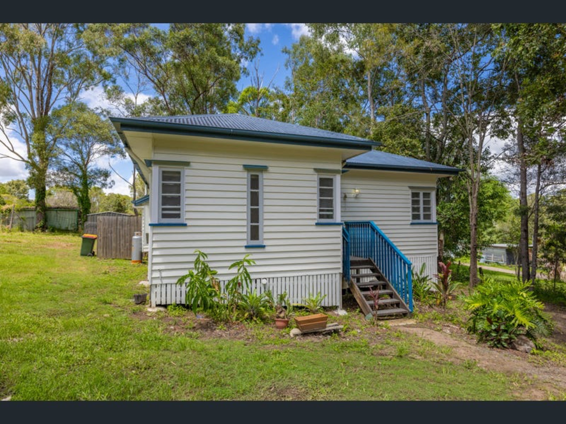 Woodford rentals vanish