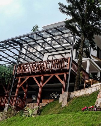 Villa Damar Langit Puncak resort