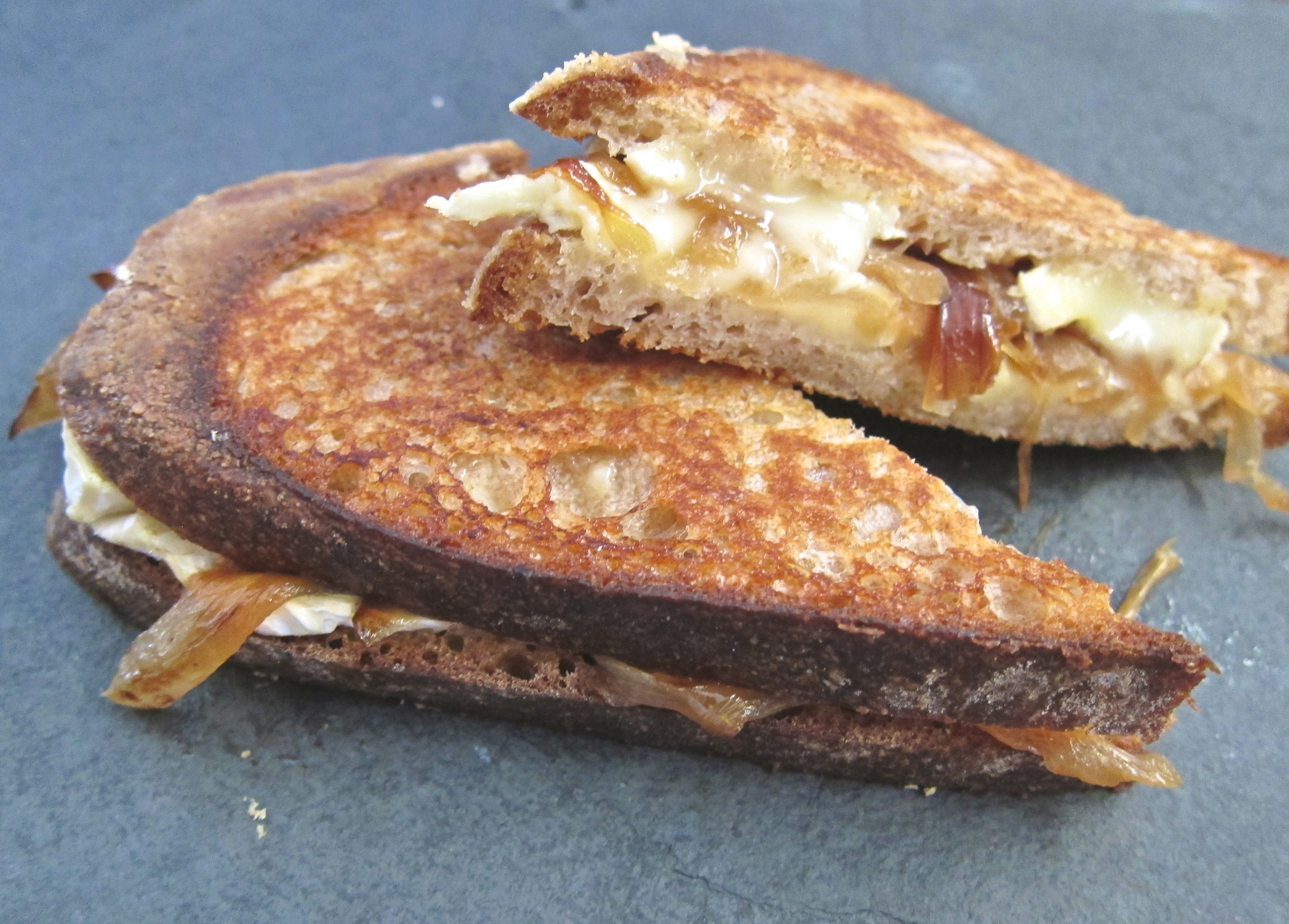 brie caramelized onion grilled cheese