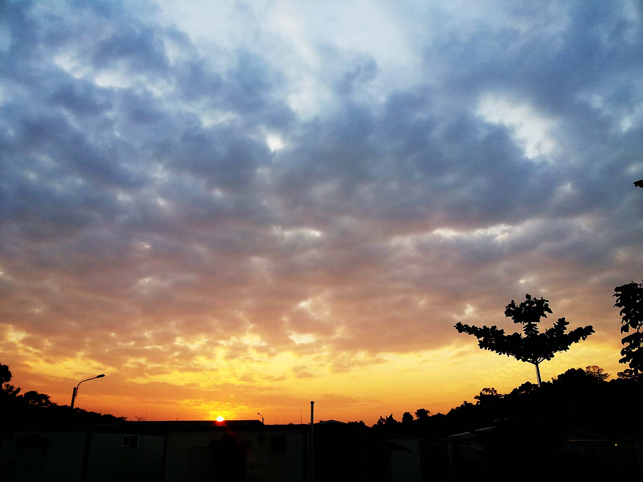 Dapatkan Gambar Langit Senja Hari Ini Mengupas Semua Kisah Di Sore Sore Yang Lain Terbaru oleh Lampunghits.com