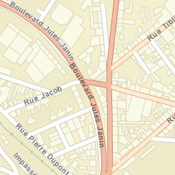 Deux Piscines Ouvertes En Juillet A Saint Etienne Une Seule En Aout