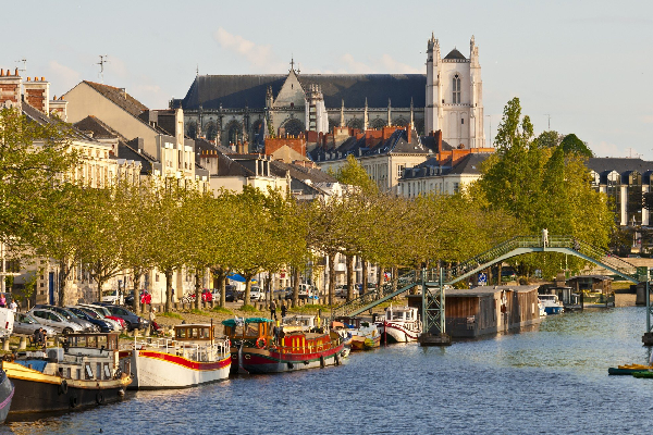Funeral Directors in Nantes