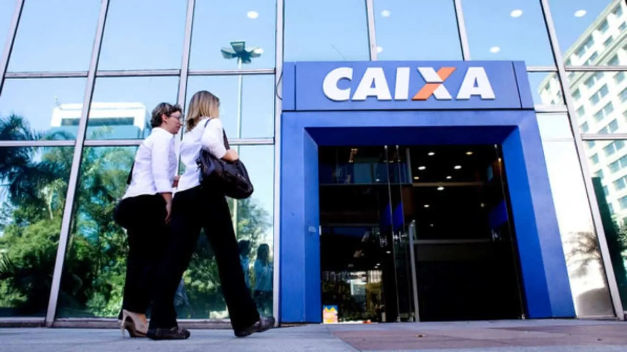 Cartão Caixa Sim: sem anuidade para baixa renda, chega em agosto