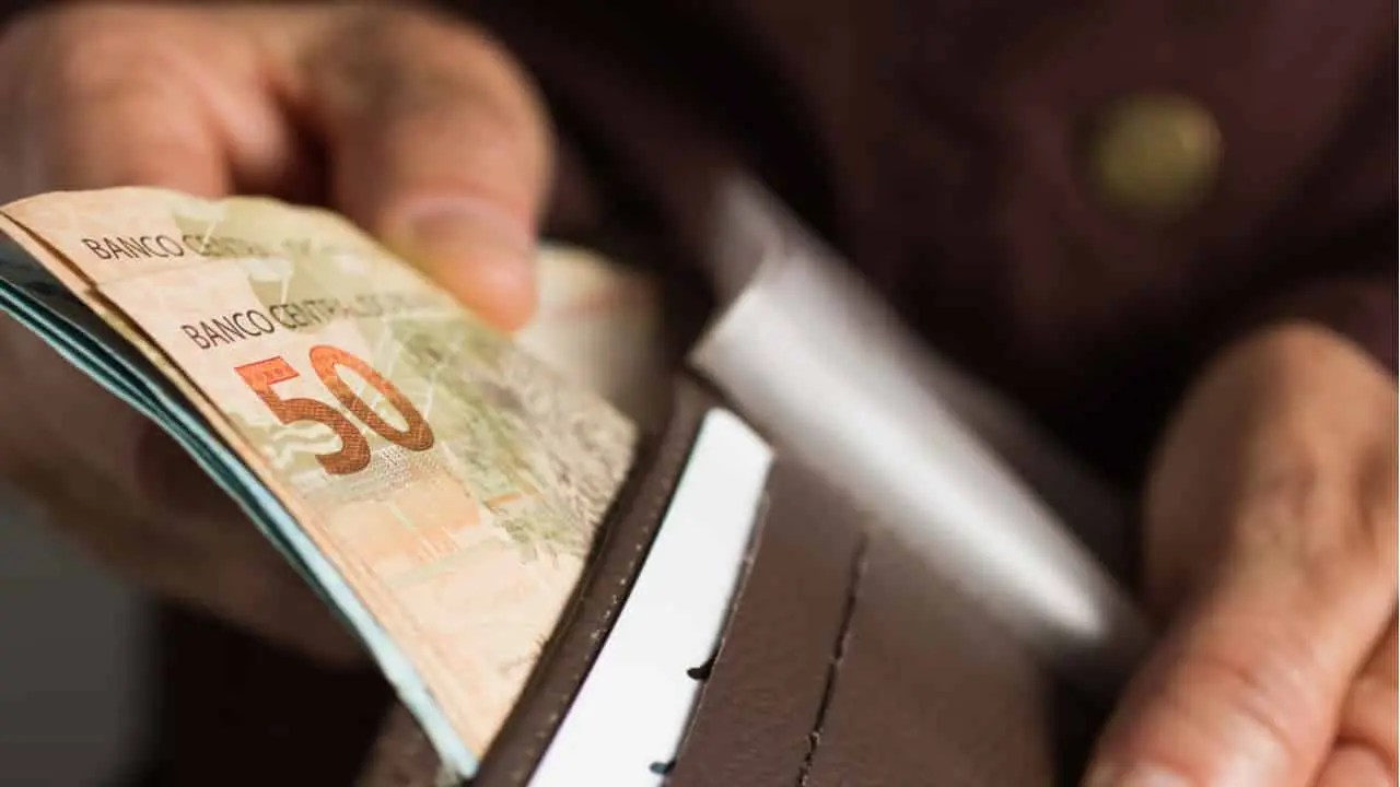 Bolsa Trabalho está disponível, saiba como receber até R$ 2.700