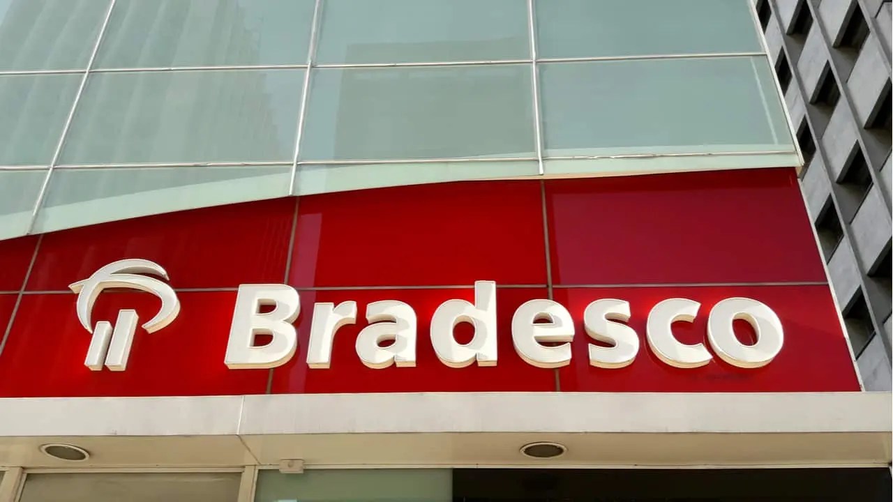 Empréstimo Bradesco sem burocracia para score baixo oferece até 8 anos para quitar