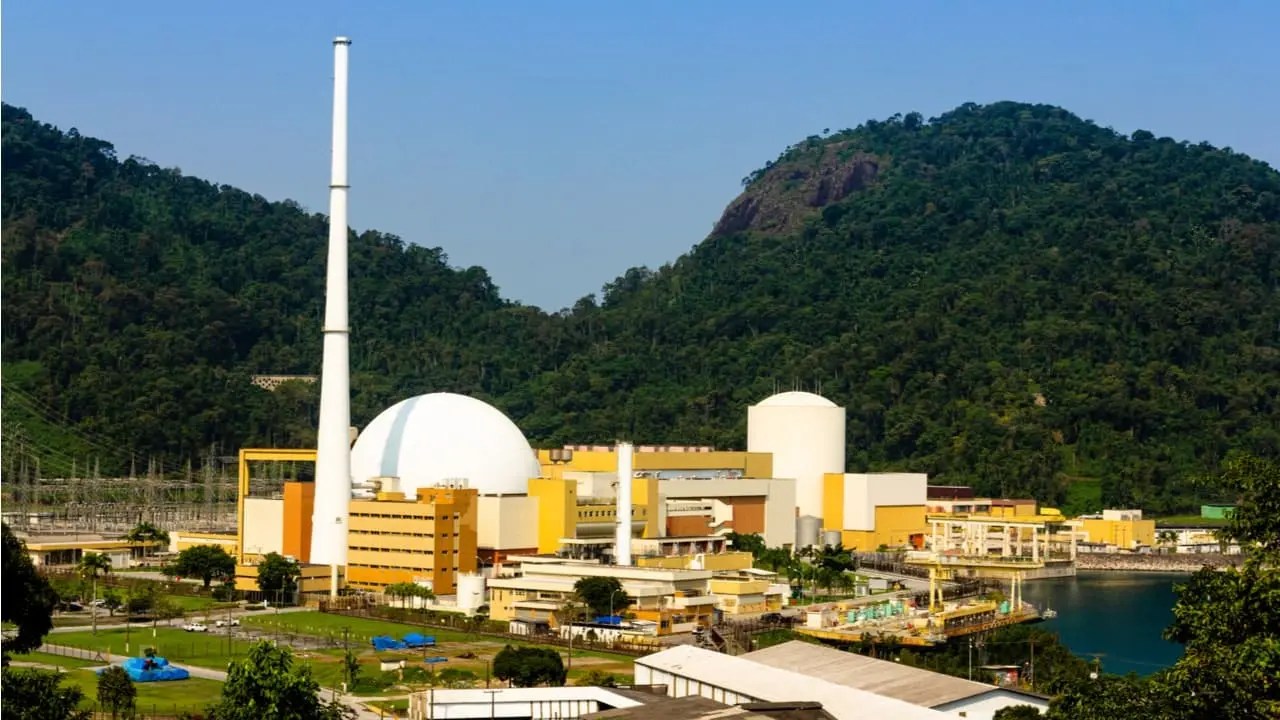 Câmara aprova MP de privatização da Eletrobrás