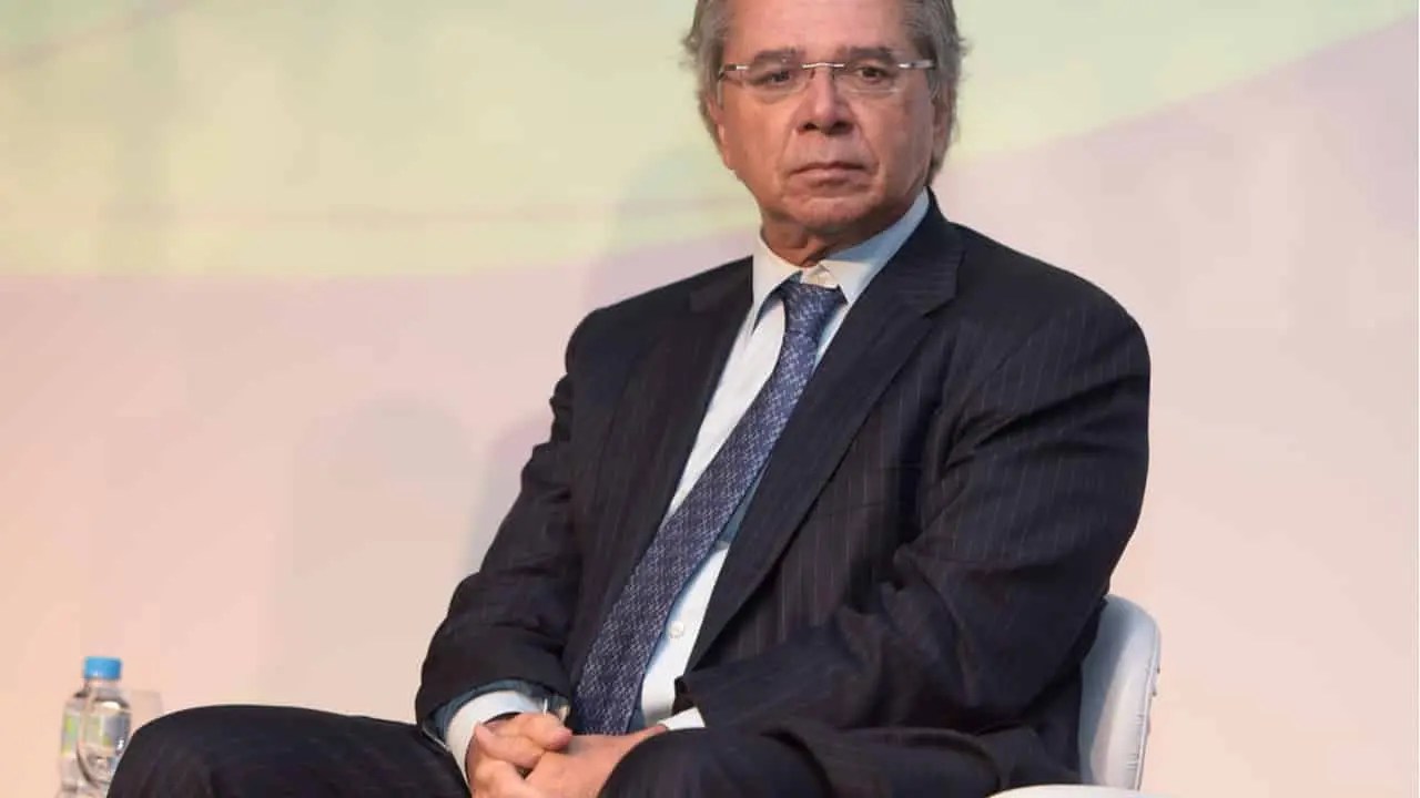 Guedes apresenta novo projeto para tributação de Imposto de Renda
