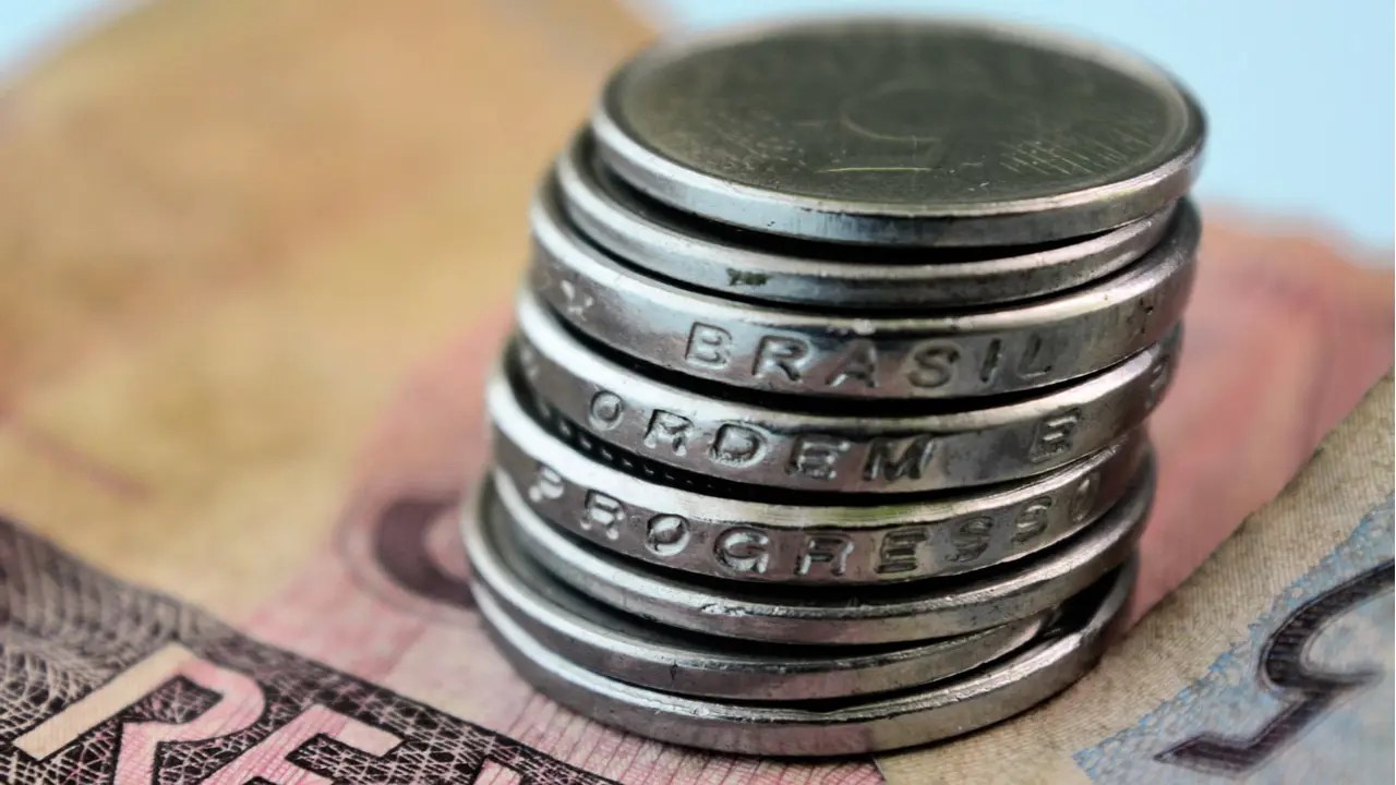 PIB teve crescimento de 9,7% no último trimestre, diz FGV