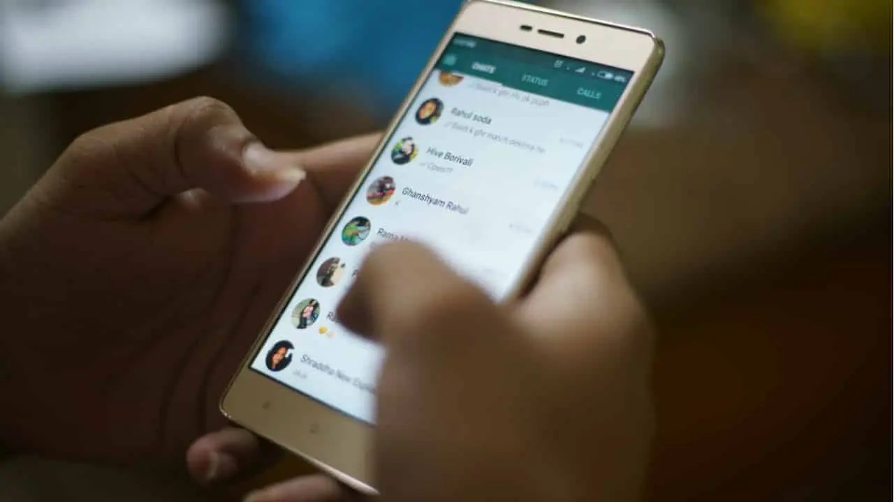 Funcionário ofendido em grupo de WhatsApp da empresa pode ser indenizado