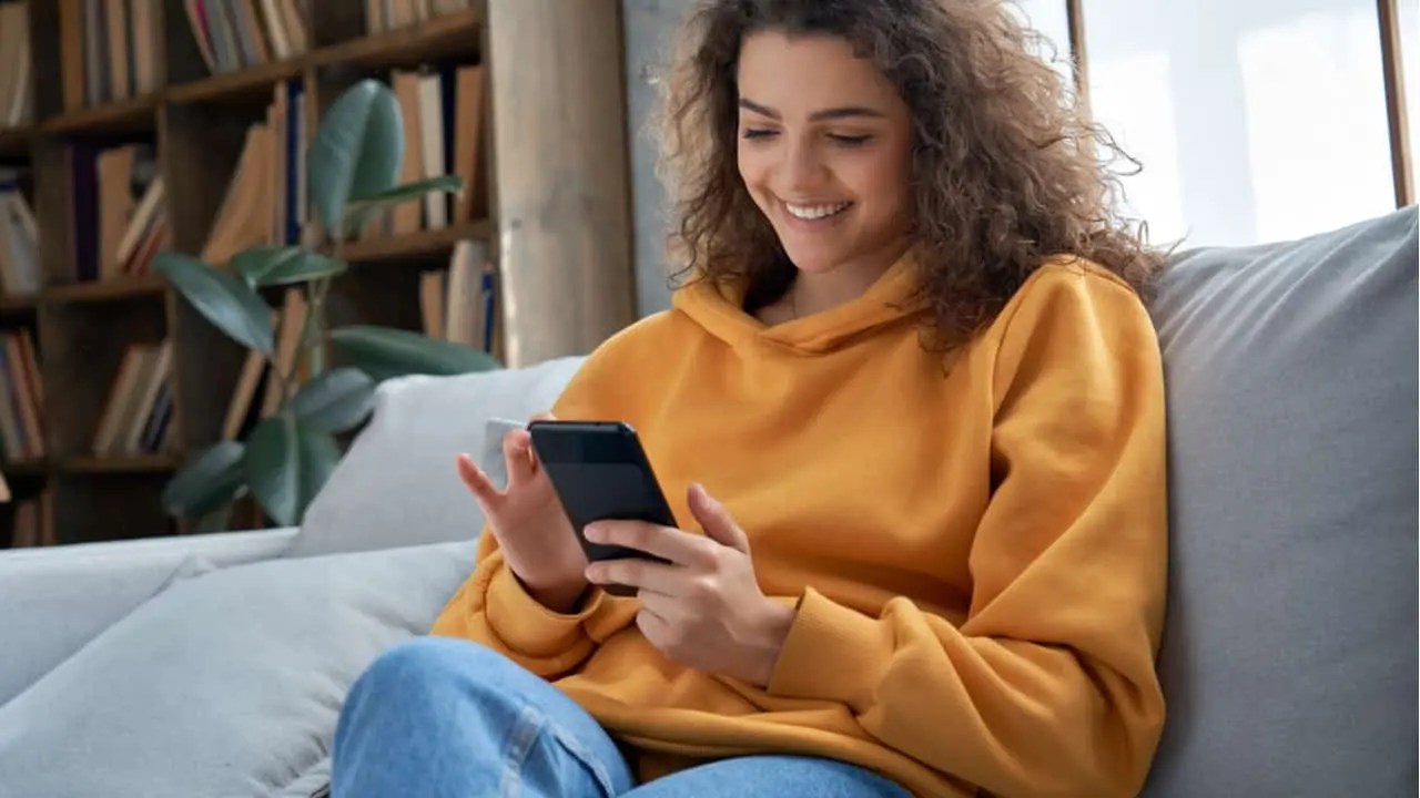 Jovens se tornaram principais vítimas de golpes na internet
