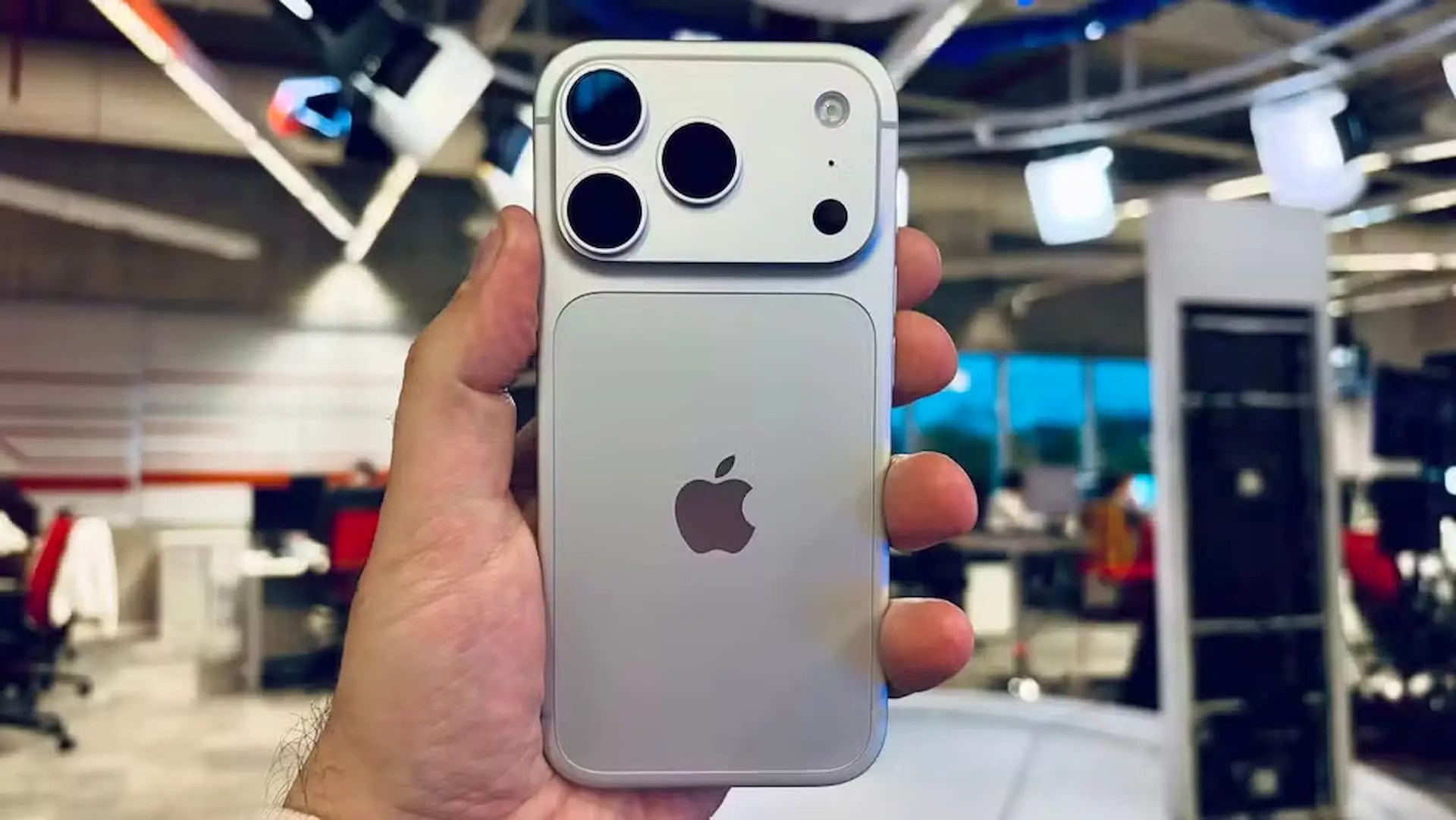 iphone 18