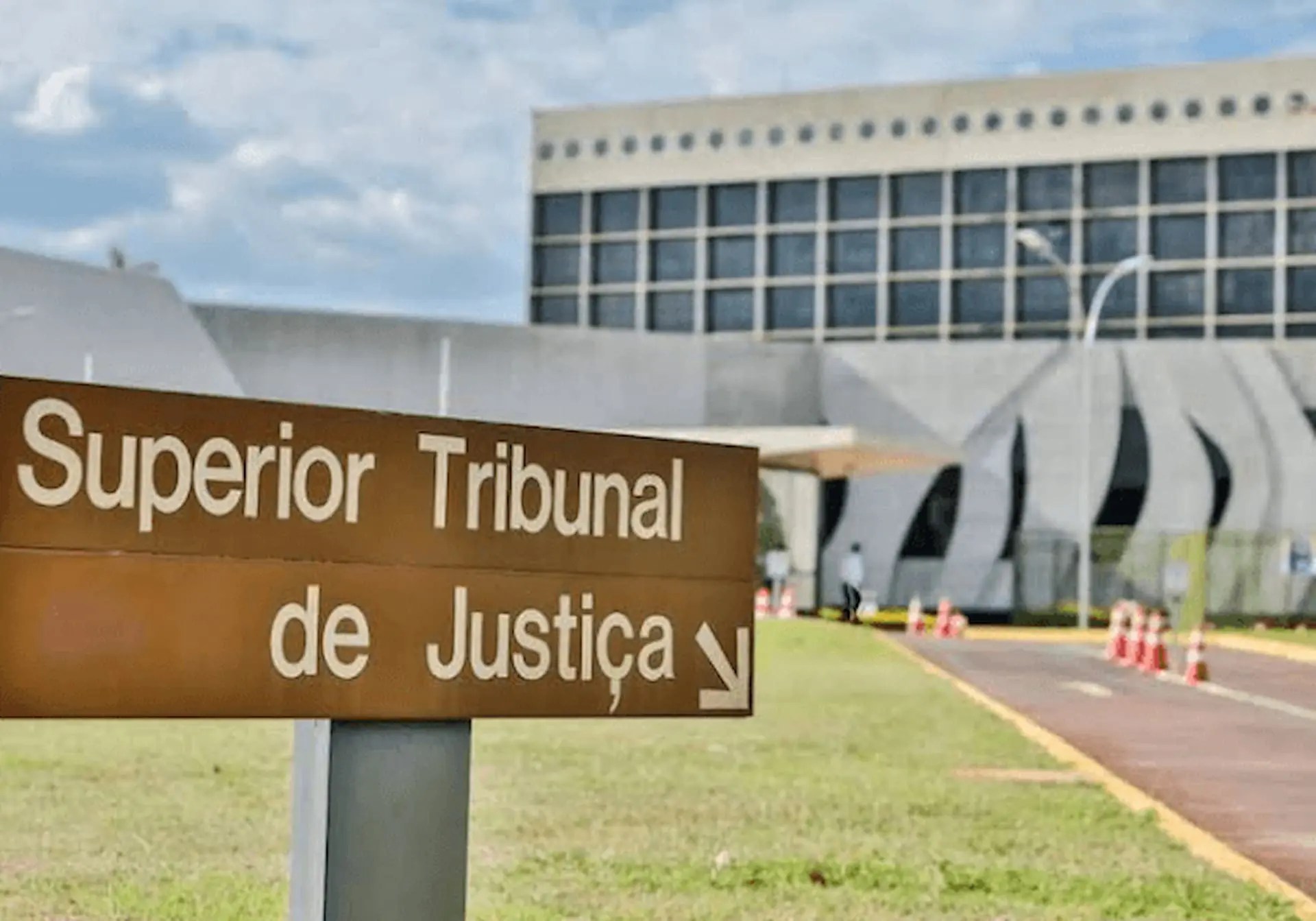 stj 2